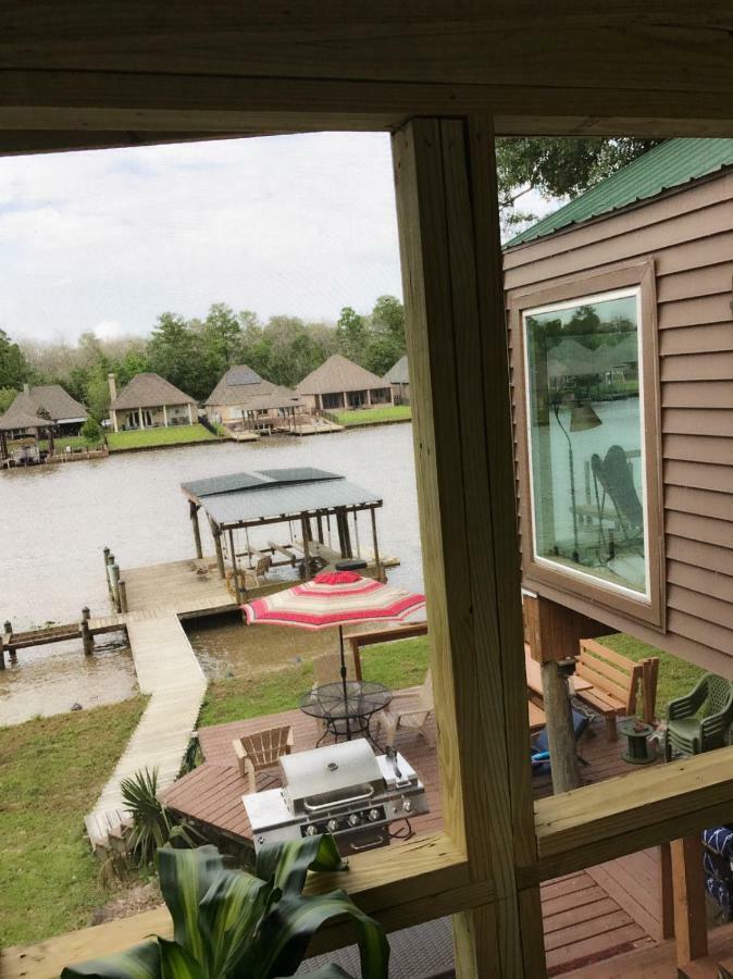 Cozy Cabin On The Bayou Maurepas Buitenkant foto